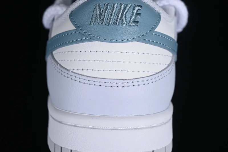 All Categories Nk SB Dunk Series Nk SB Dunk Low Low-top Sneakers Nk Dunk Low Nattiberry Summer Style Campus Style Year of the Dragon Limited Simple SB Strappy Low-top Casual Sneakers FD1232-002